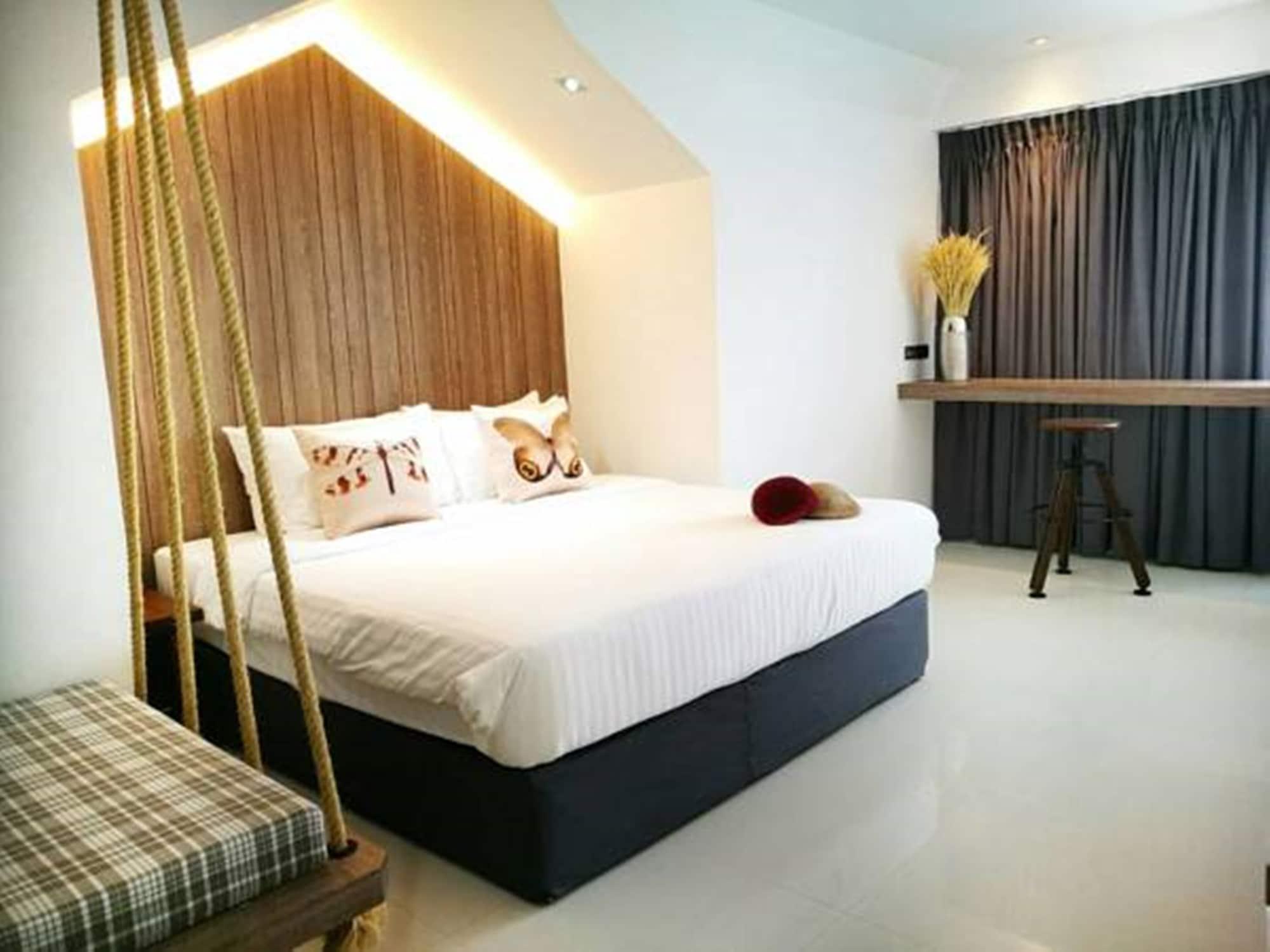 Bossotel Chiang Mai Esterno foto