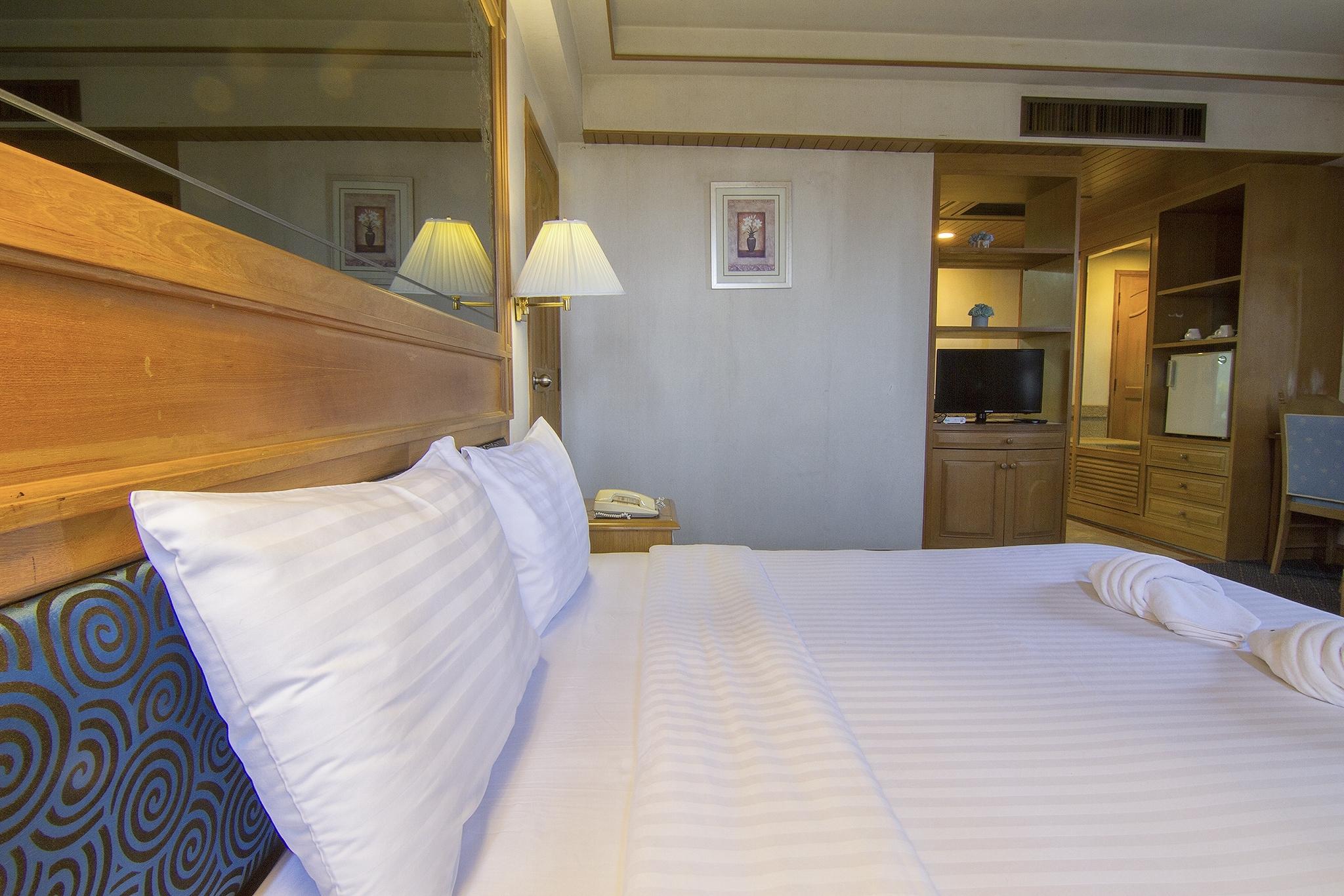 Bossotel Chiang Mai Esterno foto