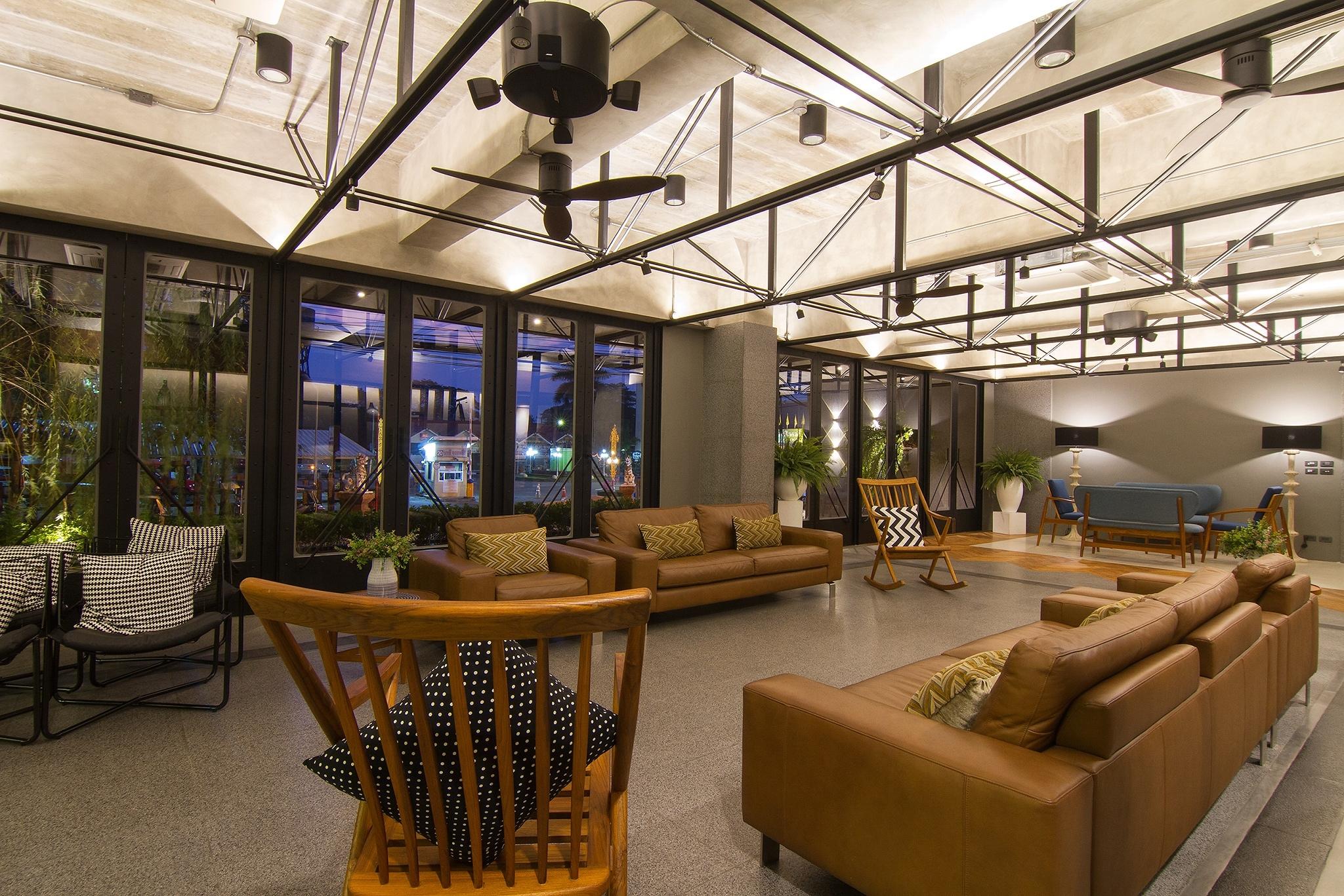 Bossotel Chiang Mai Esterno foto