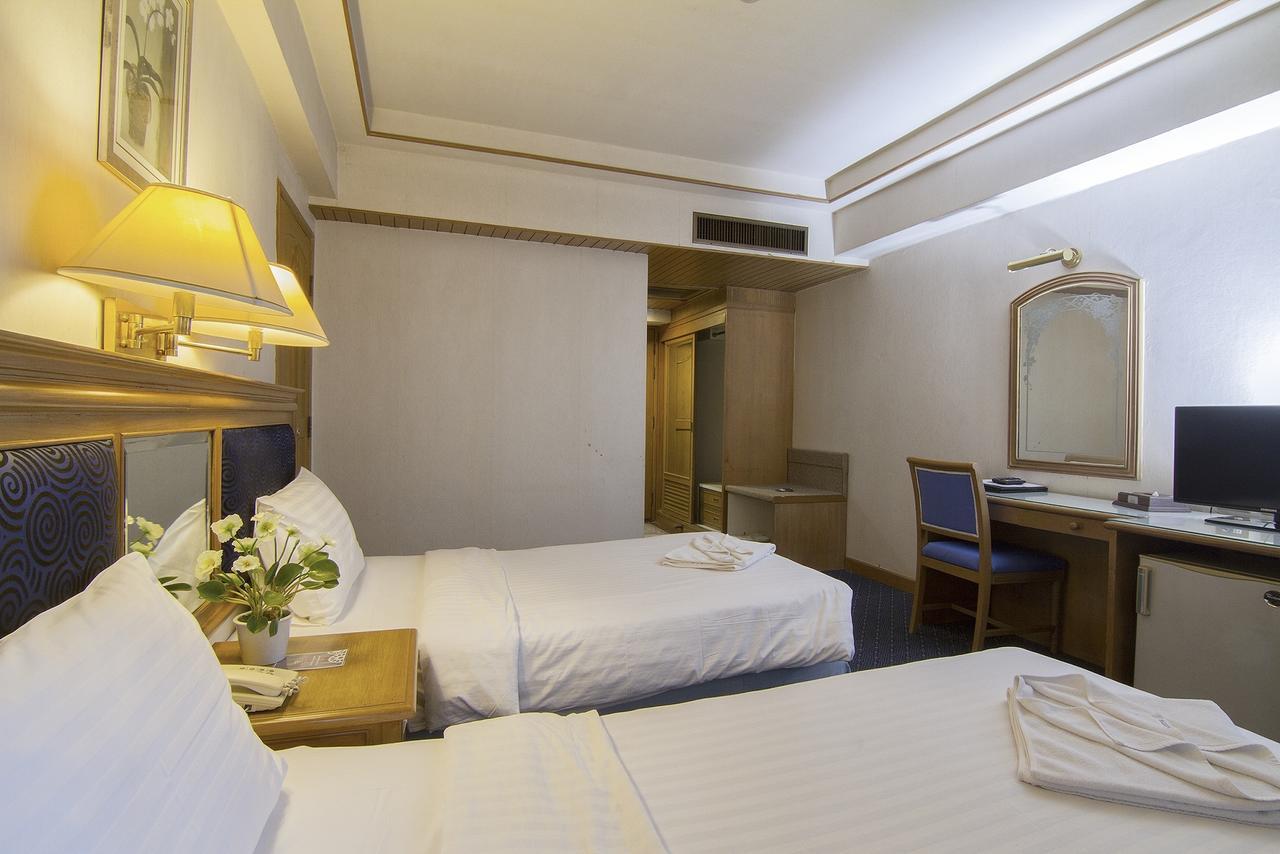 Bossotel Chiang Mai Esterno foto