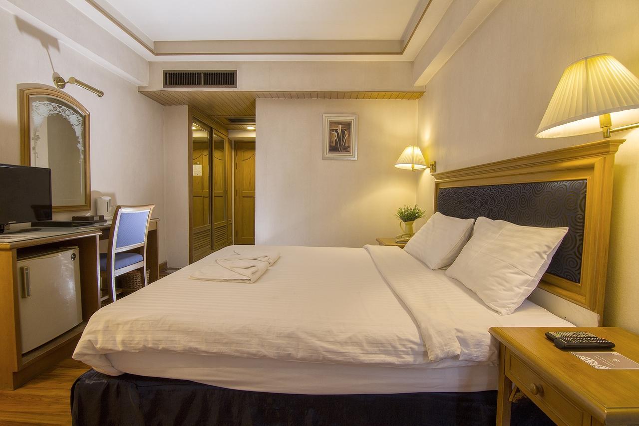 Bossotel Chiang Mai Esterno foto