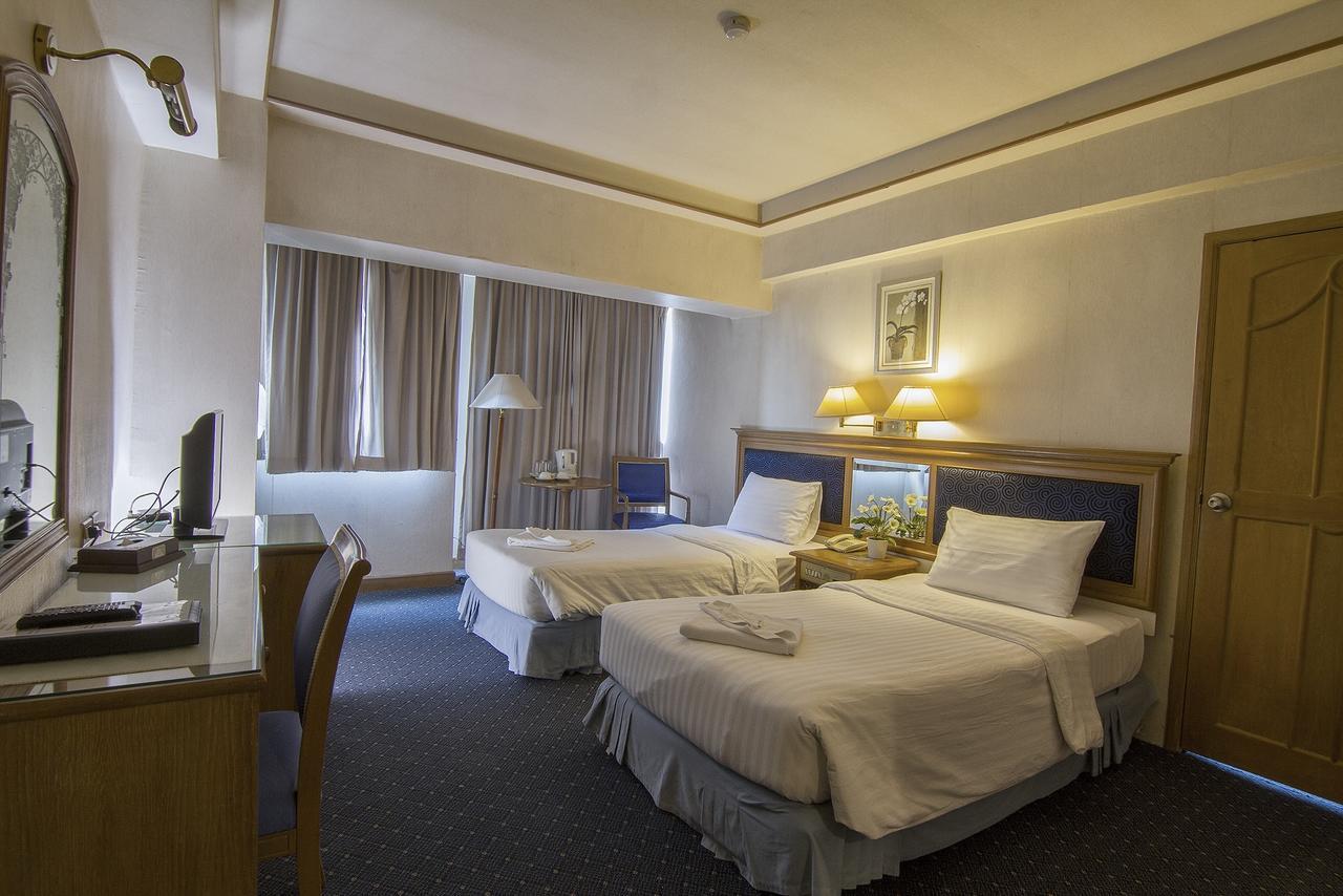 Bossotel Chiang Mai Esterno foto