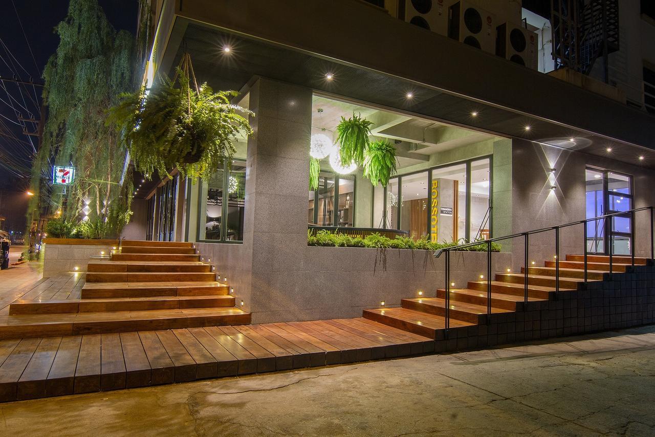 Bossotel Chiang Mai Esterno foto